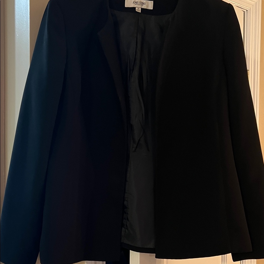 Jones Studio Classic Black Blazer